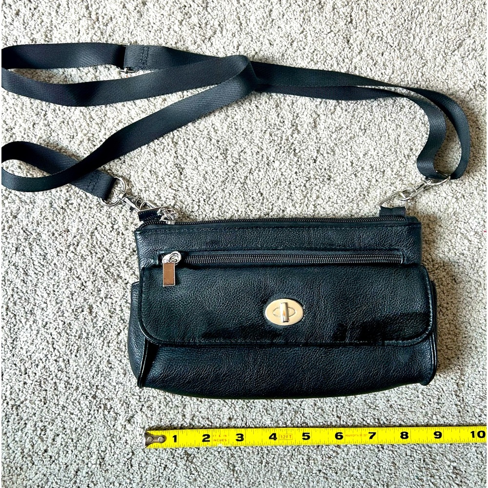 NWOT Crossbody/ Fanny pack-belt bag!